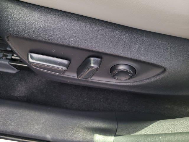 2024 Toyota RAV4 HYBRID Hybrid XLE Premium