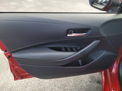 2025 Toyota COROLLA HATCHBACK SE