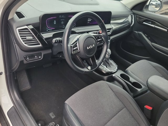 2025 Kia Seltos S - Photo 20
