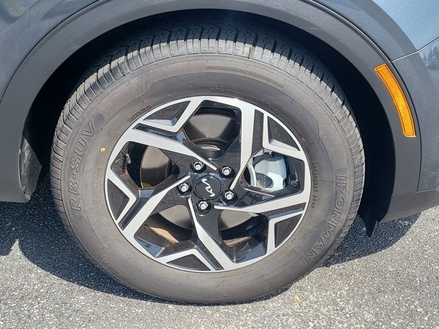 2025 Kia Sportage LX - Photo 10
