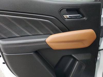 2024 GMC Canyon 4WD AT4