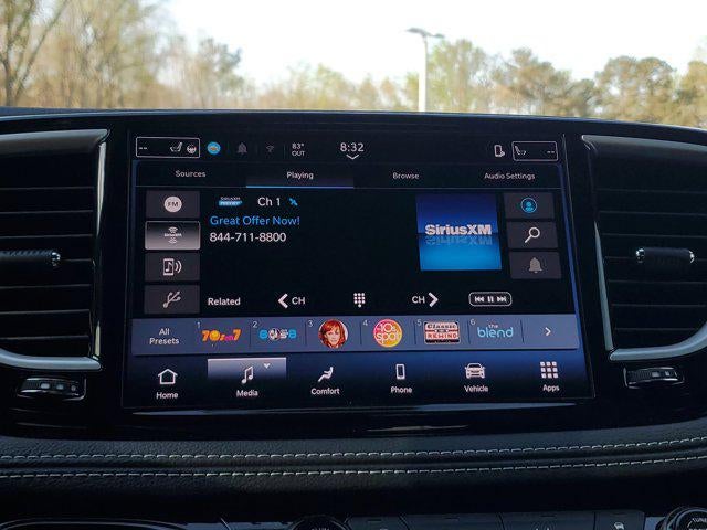 2025 Chrysler Pacifica Select