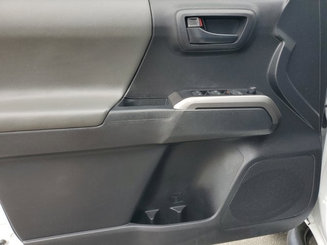 2022 Toyota Tacoma 2WD SR5