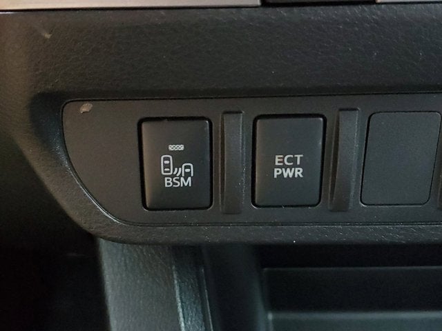 2022 Toyota Tacoma 2WD SR5