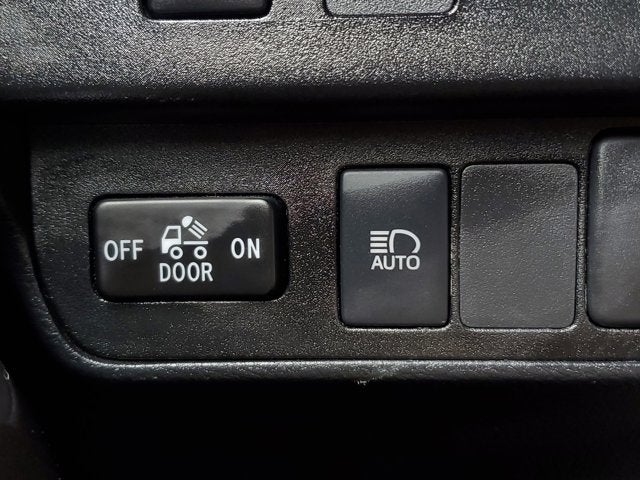 2022 Toyota Tacoma 2WD SR5