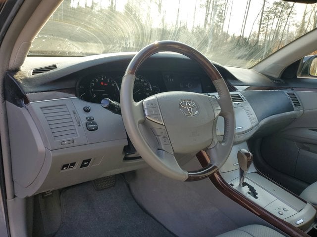 2009 Toyota Avalon XL