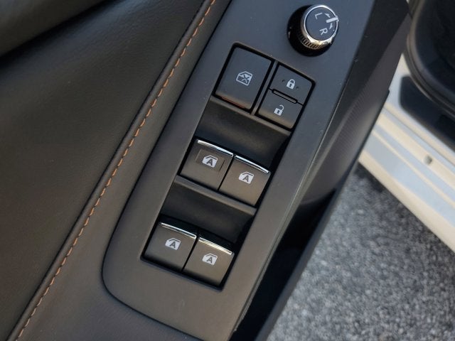 2020 Toyota Avalon XSE