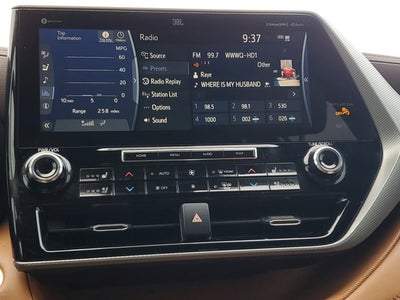 2022 Toyota Highlander Platinum