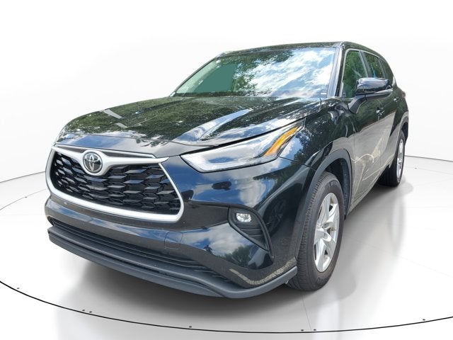 2025 Toyota Highlander LE