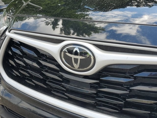 2025 Toyota Highlander LE