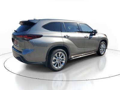 2026 Toyota Highlander XLE