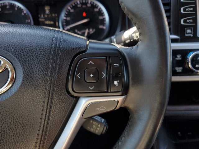 2016 Toyota Highlander Base