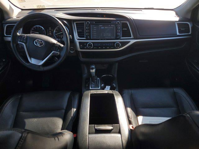 2016 Toyota Highlander Base