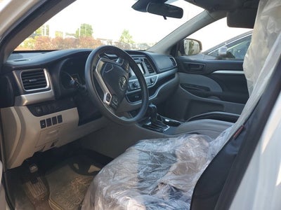 2019 Toyota Highlander LE
