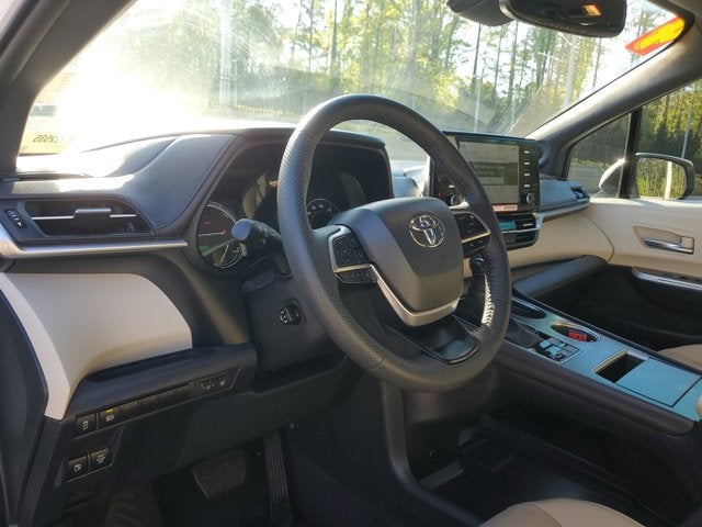 2024 Toyota Sienna Limited