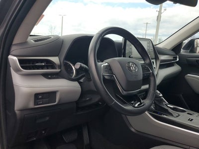 2021 Toyota Highlander LE