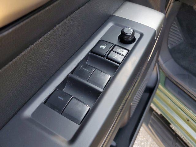 2023 Toyota Tundra 4WD SR5
