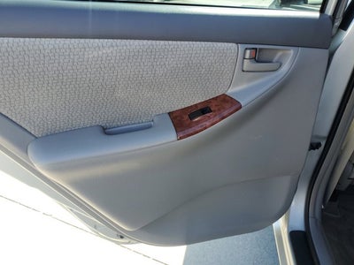 2004 Toyota Corolla LE