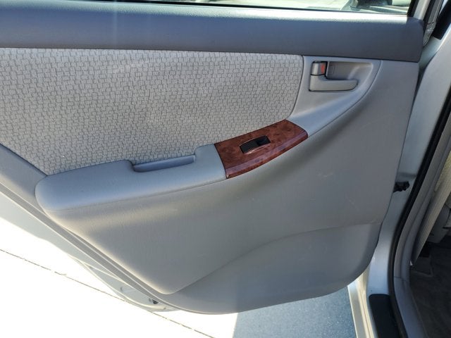 2004 Toyota Corolla LE