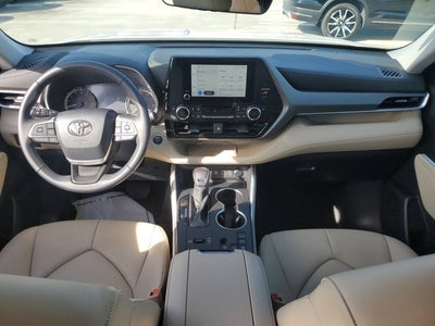 2024 Toyota Highlander LE