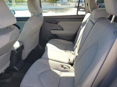 2021 Toyota Highlander Hybrid LE