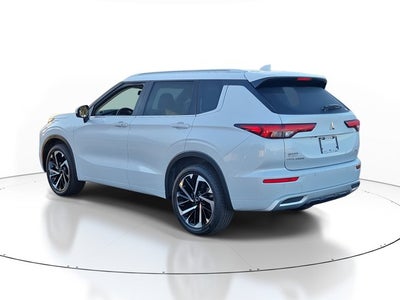 2024 Mitsubishi Outlander SEL