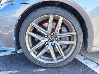 2016 Lexus IS 200t 200t