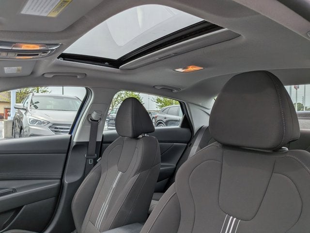 2025 Hyundai Elantra SEL Convenience