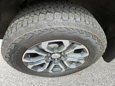 2023 GMC Canyon 4WD AT4