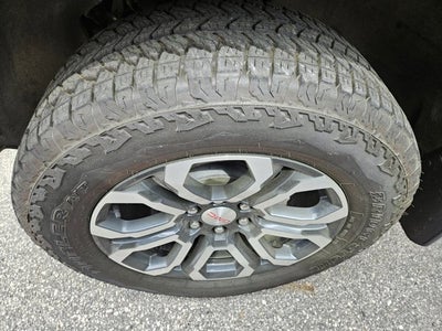 2023 GMC Canyon 4WD AT4