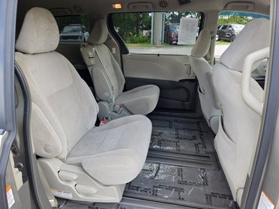 2015 Toyota Sienna LE AAS