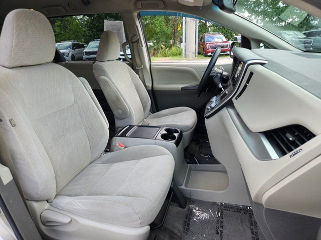 2015 Toyota Sienna LE AAS