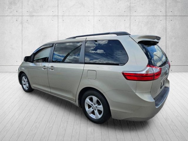 2015 Toyota Sienna LE AAS