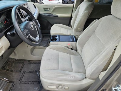 2015 Toyota Sienna LE AAS