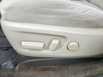 2015 Toyota Sienna LE AAS