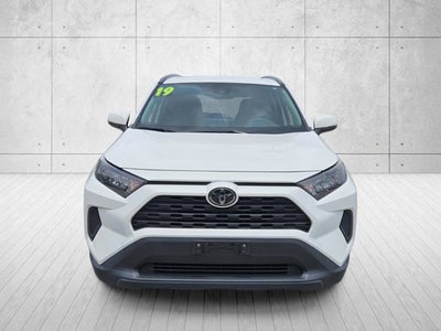2019 Toyota RAV4 LE