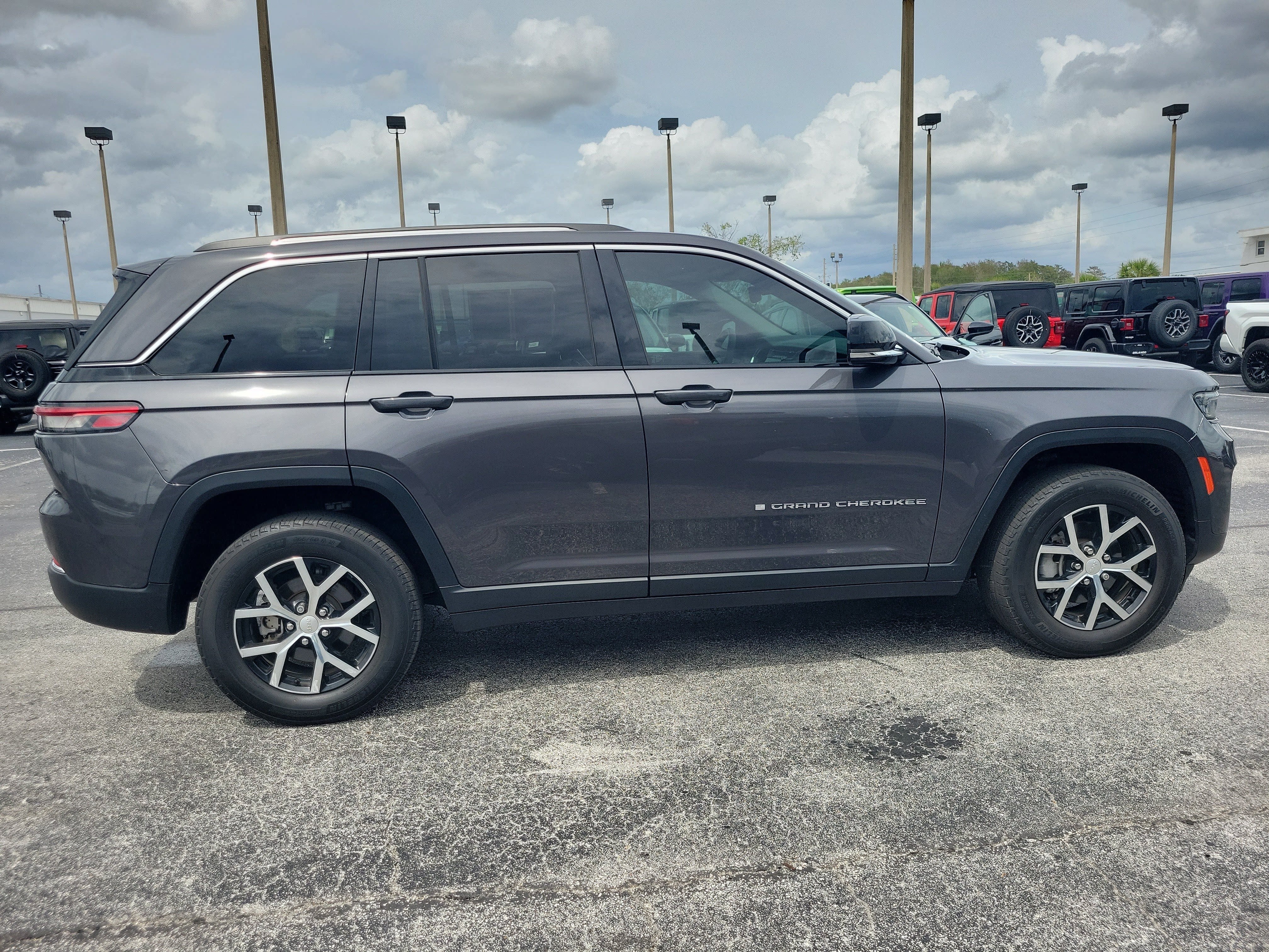 2023 Jeep Grand Cherokee Limited