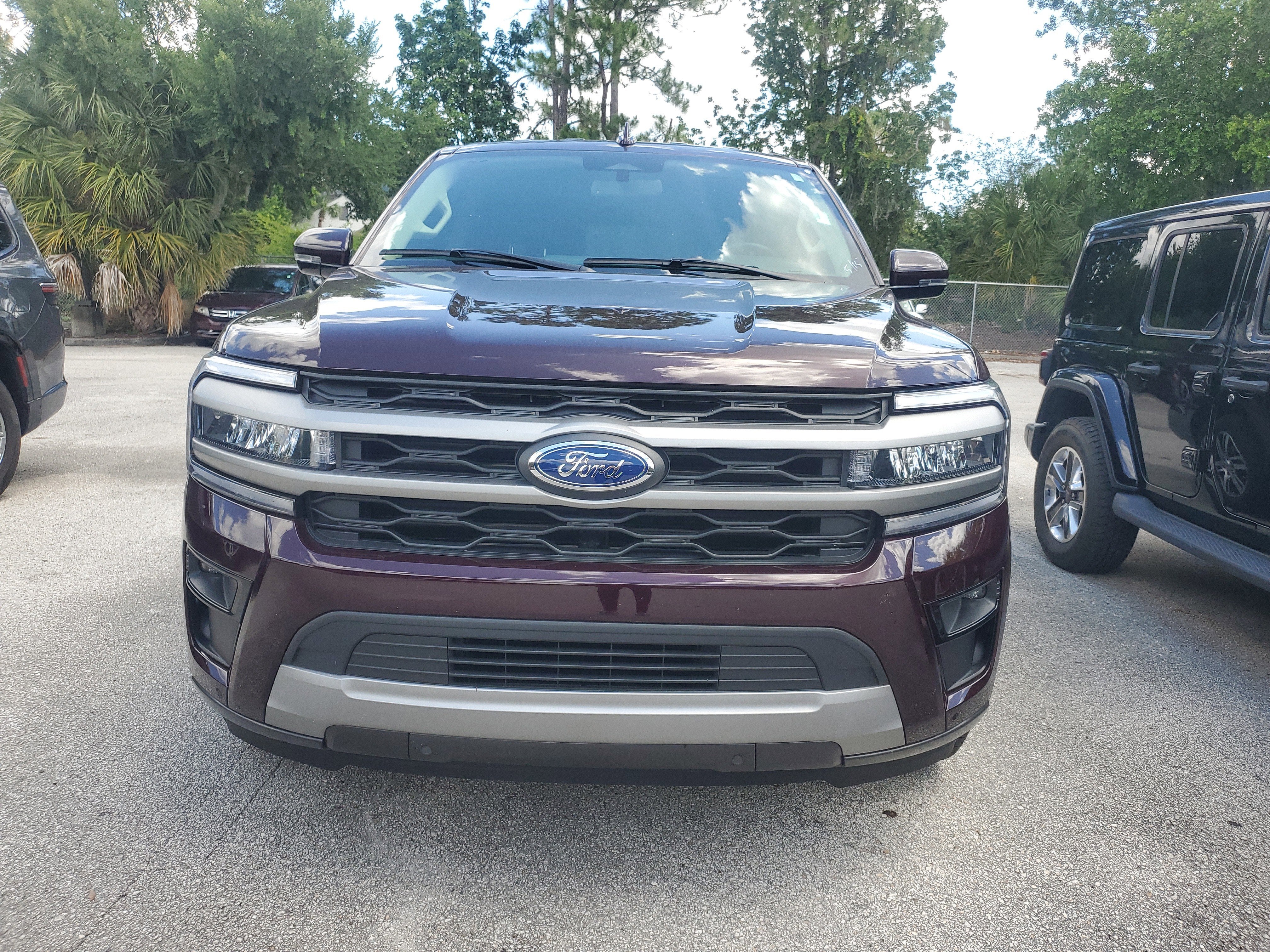 2024 Ford Expedition XLT