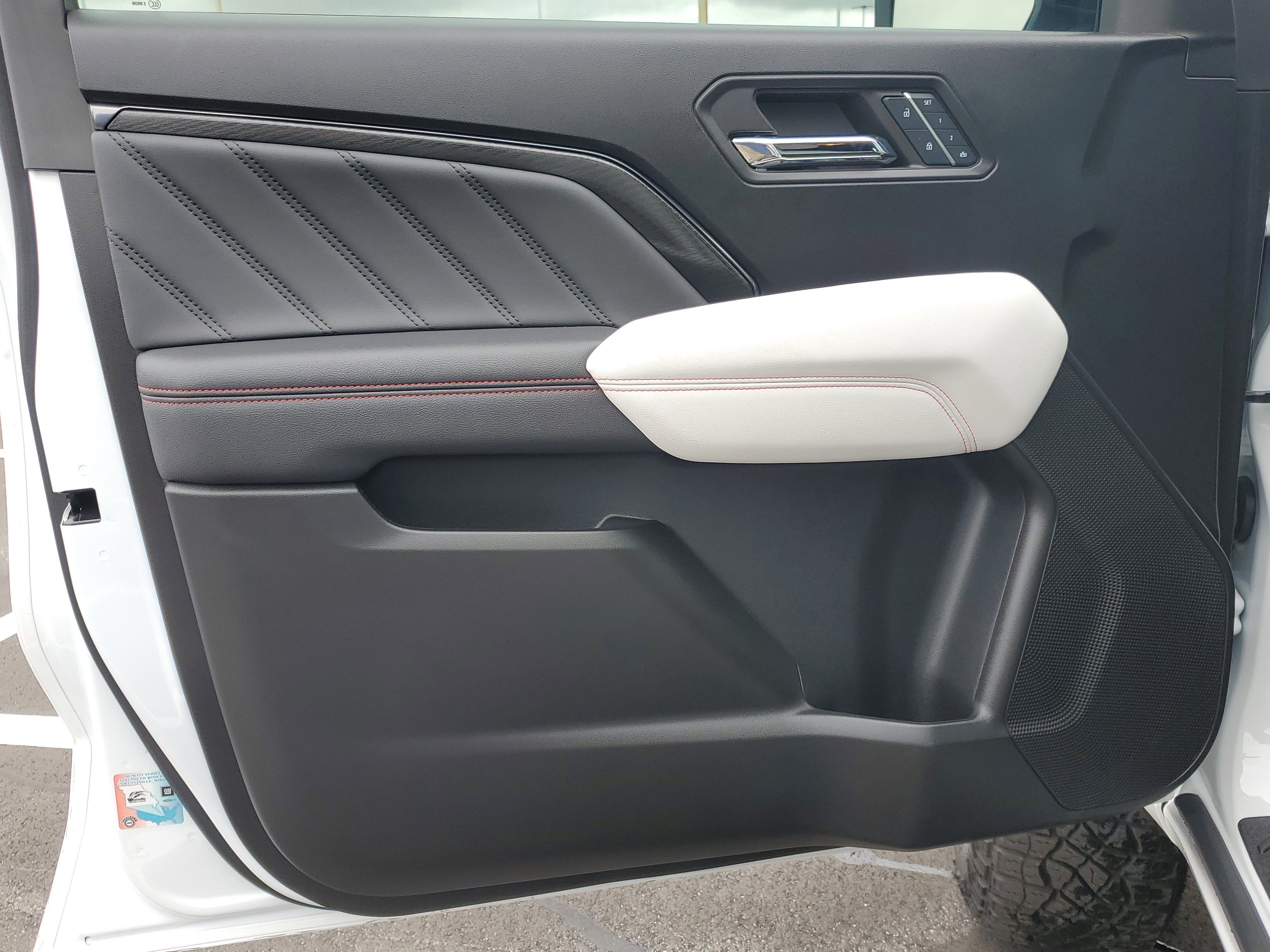 2024 GMC Canyon 4WD AT4X