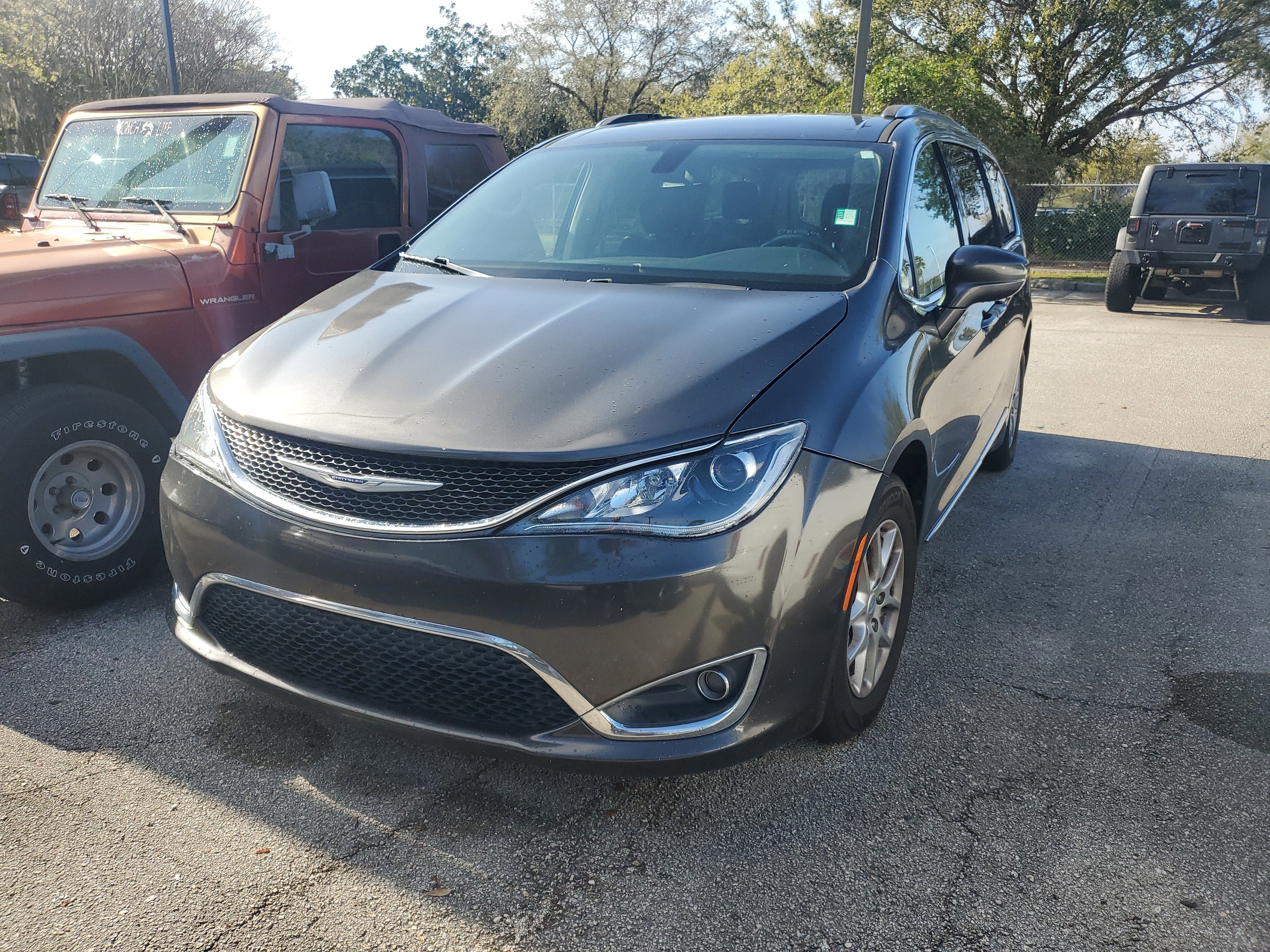 2020 Chrysler Pacifica Touring L
