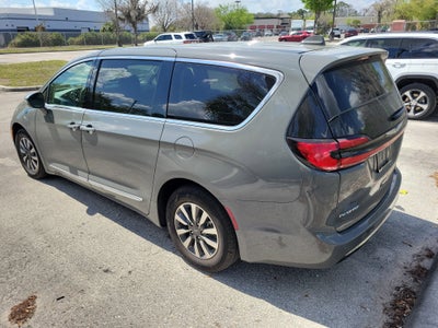 2022 Chrysler Pacifica Hybrid Limited