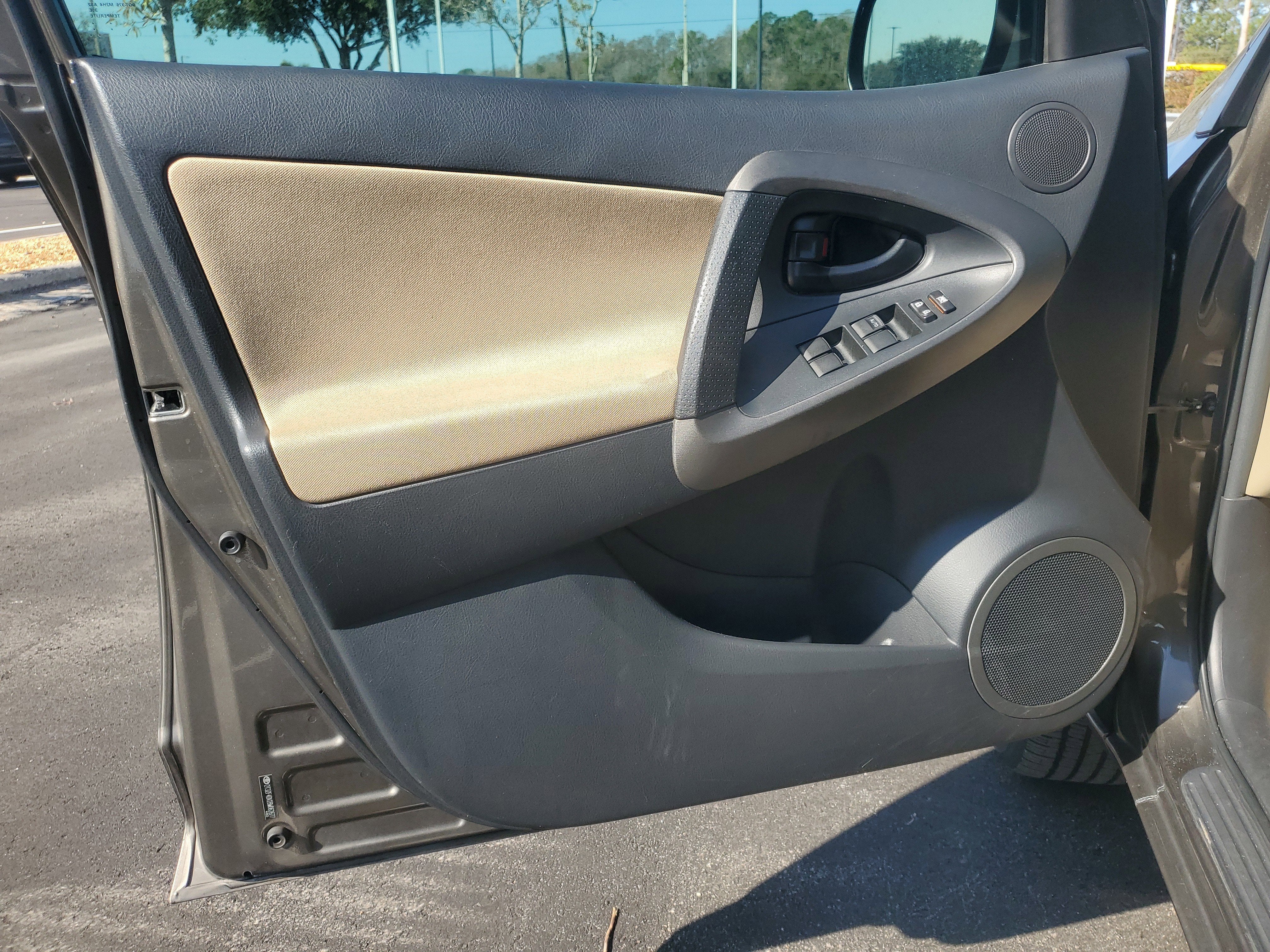 2011 Toyota RAV4 Base