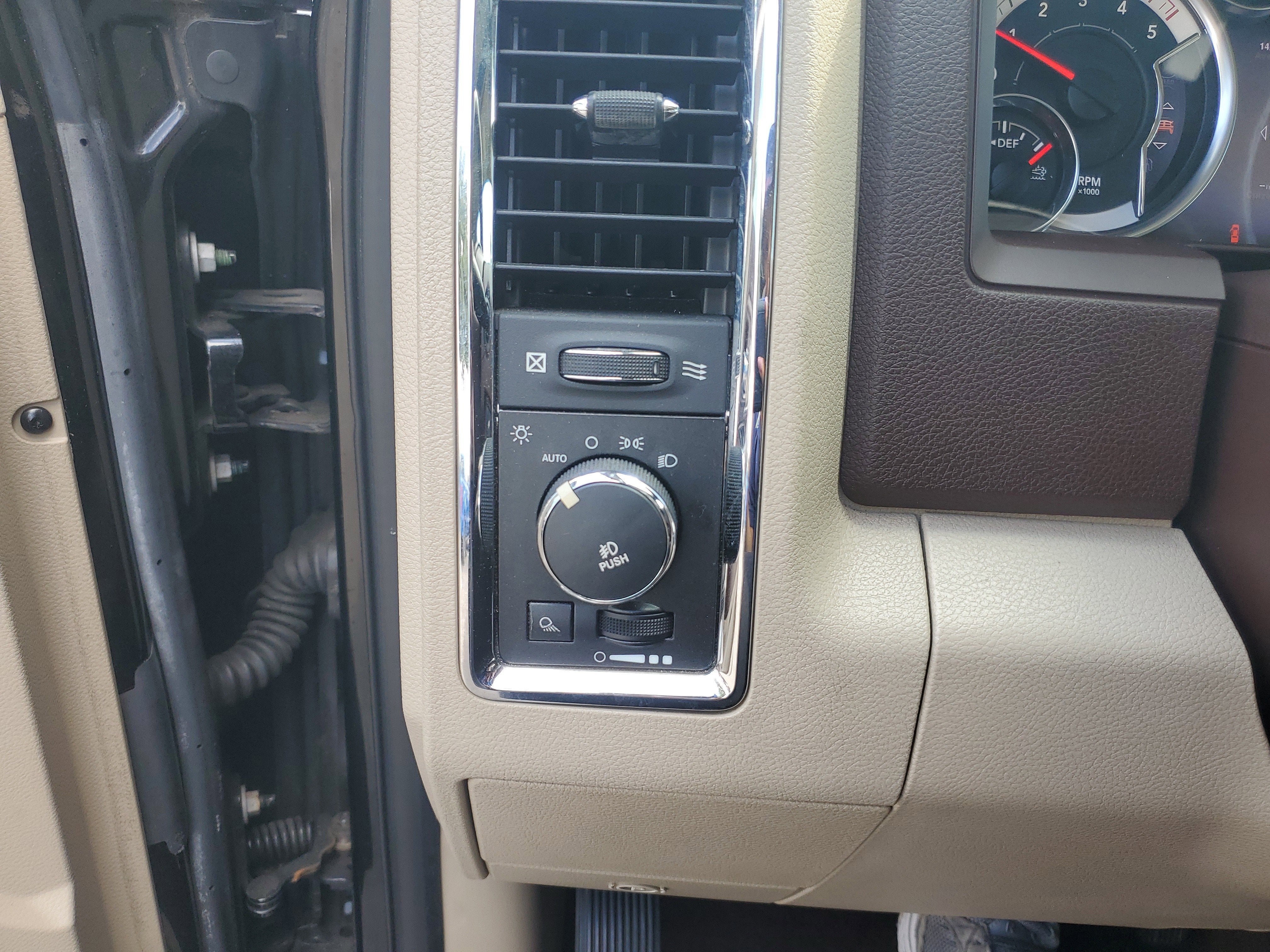 2013 RAM 3500 Laramie