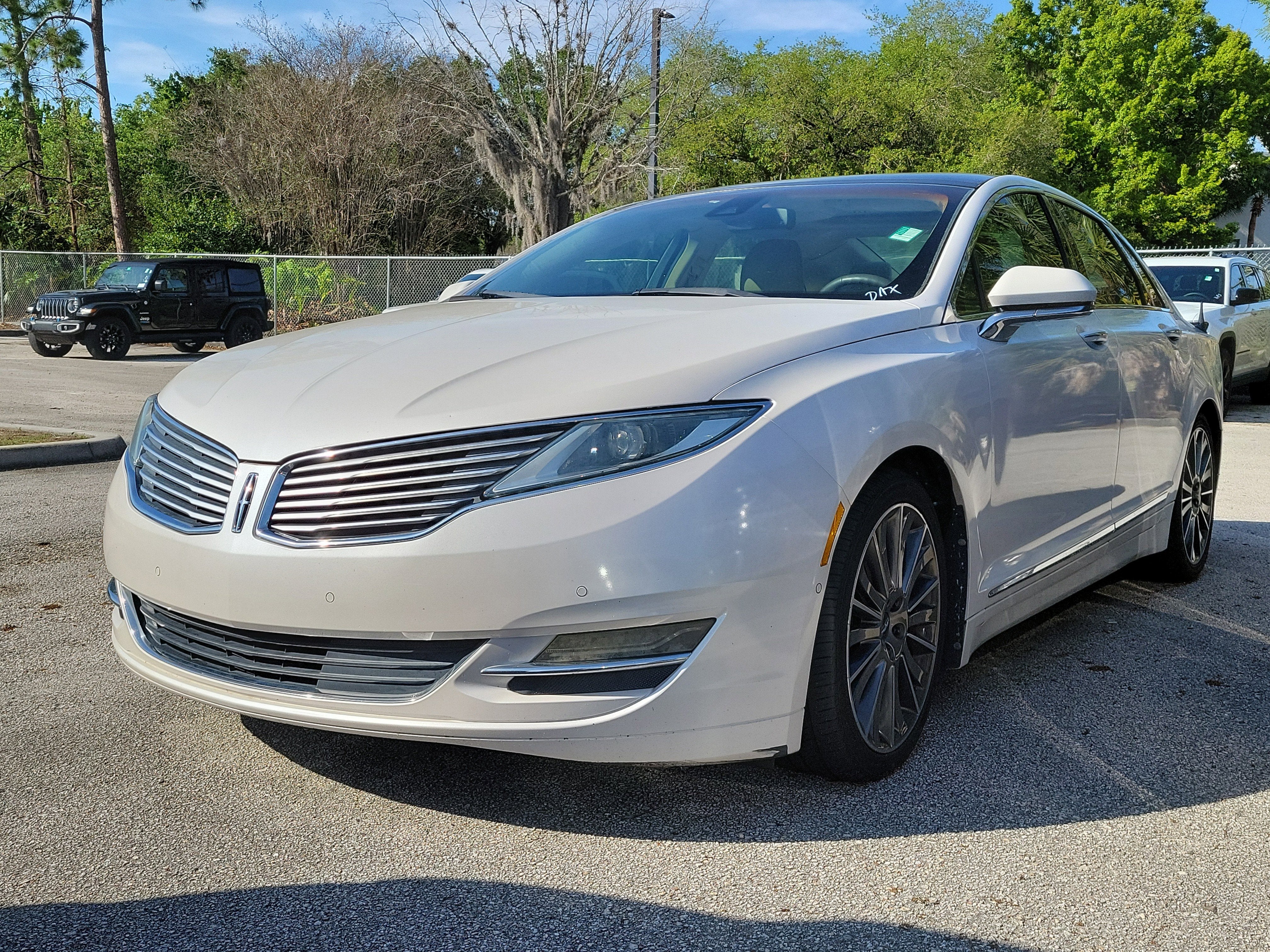 2013 Lincoln MKZ 4dr Sdn FWD