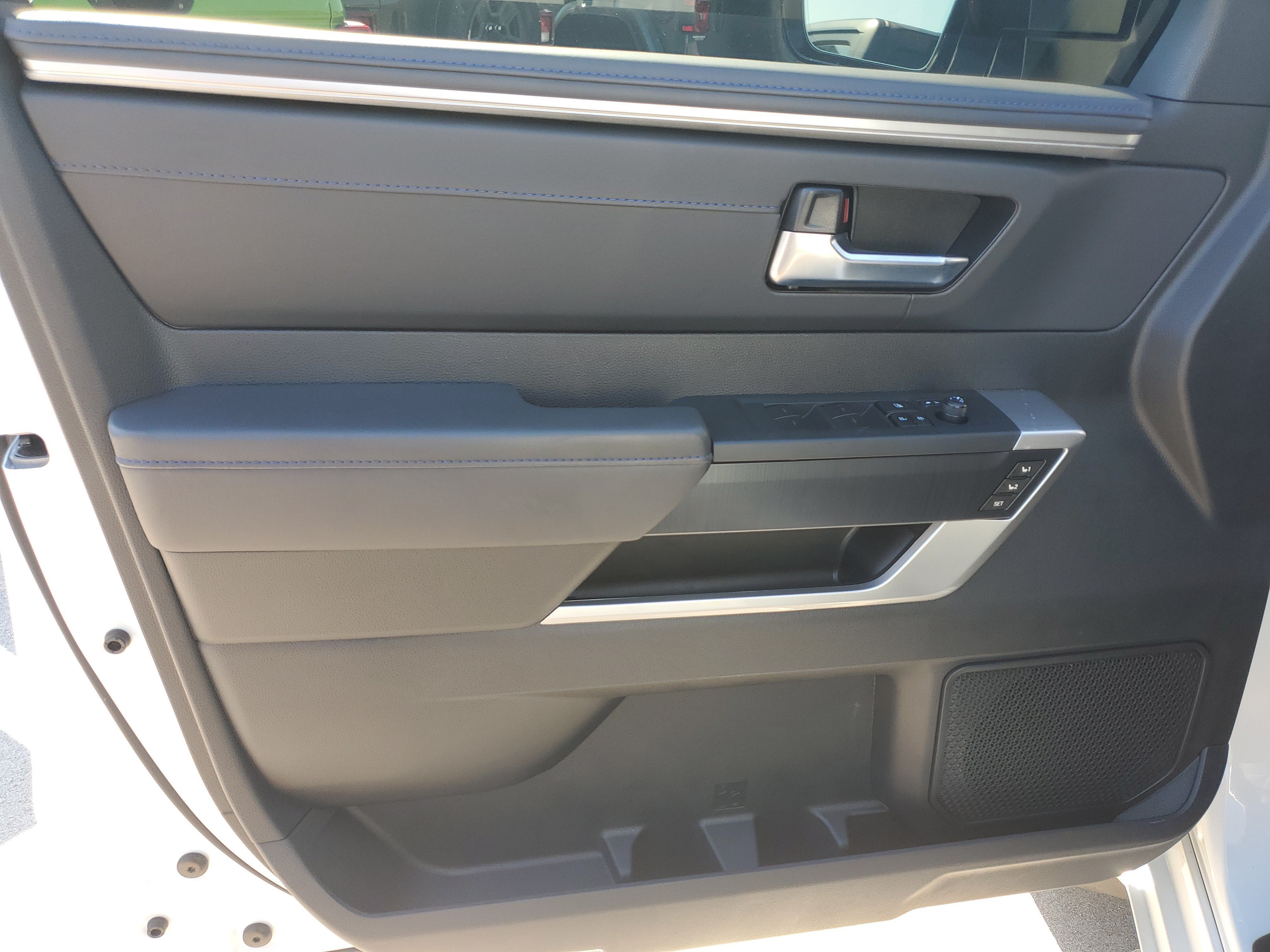 2025 Toyota Tundra 4WD Limited Hybrid