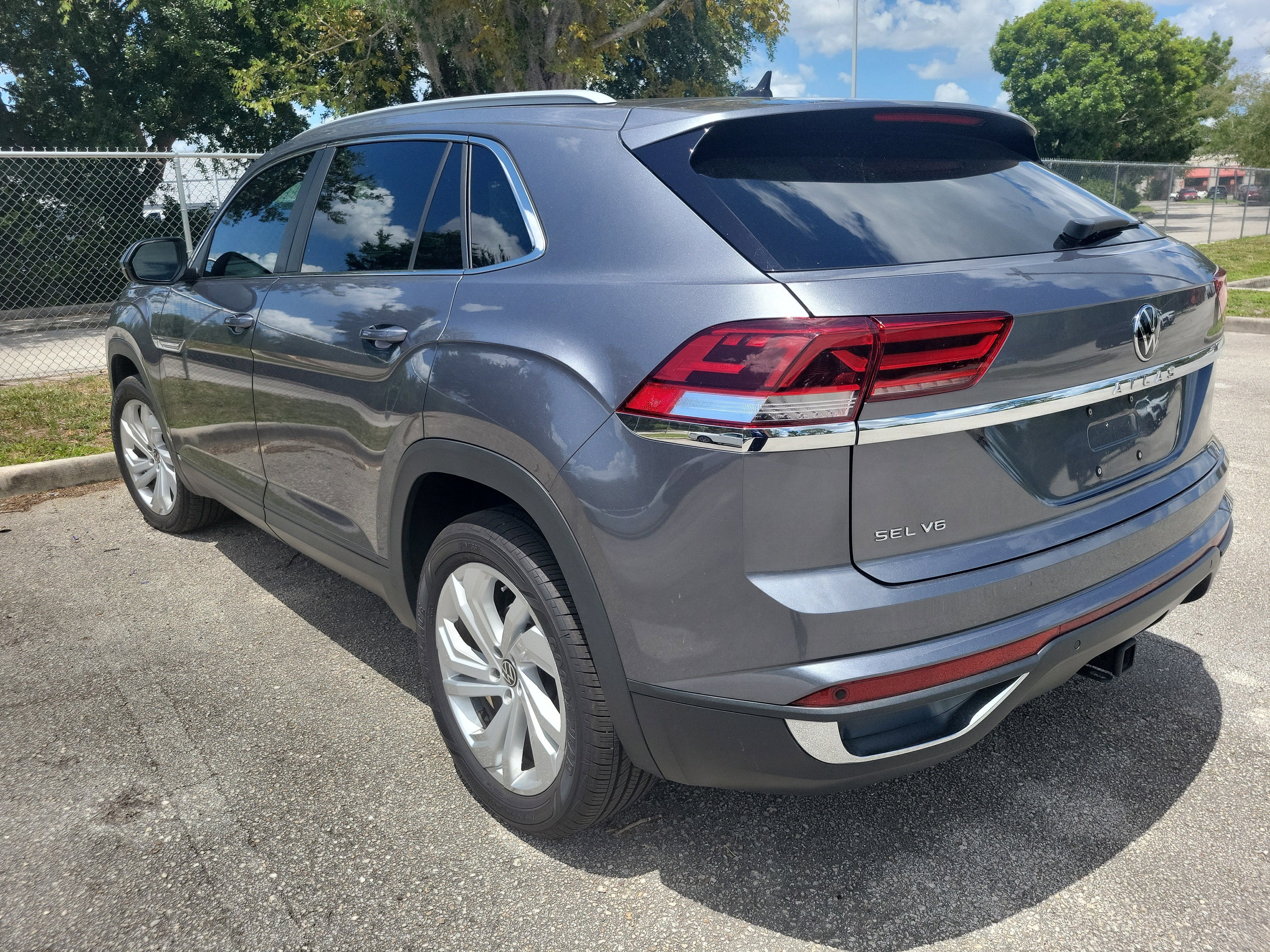2025 Volkswagen Atlas Base
