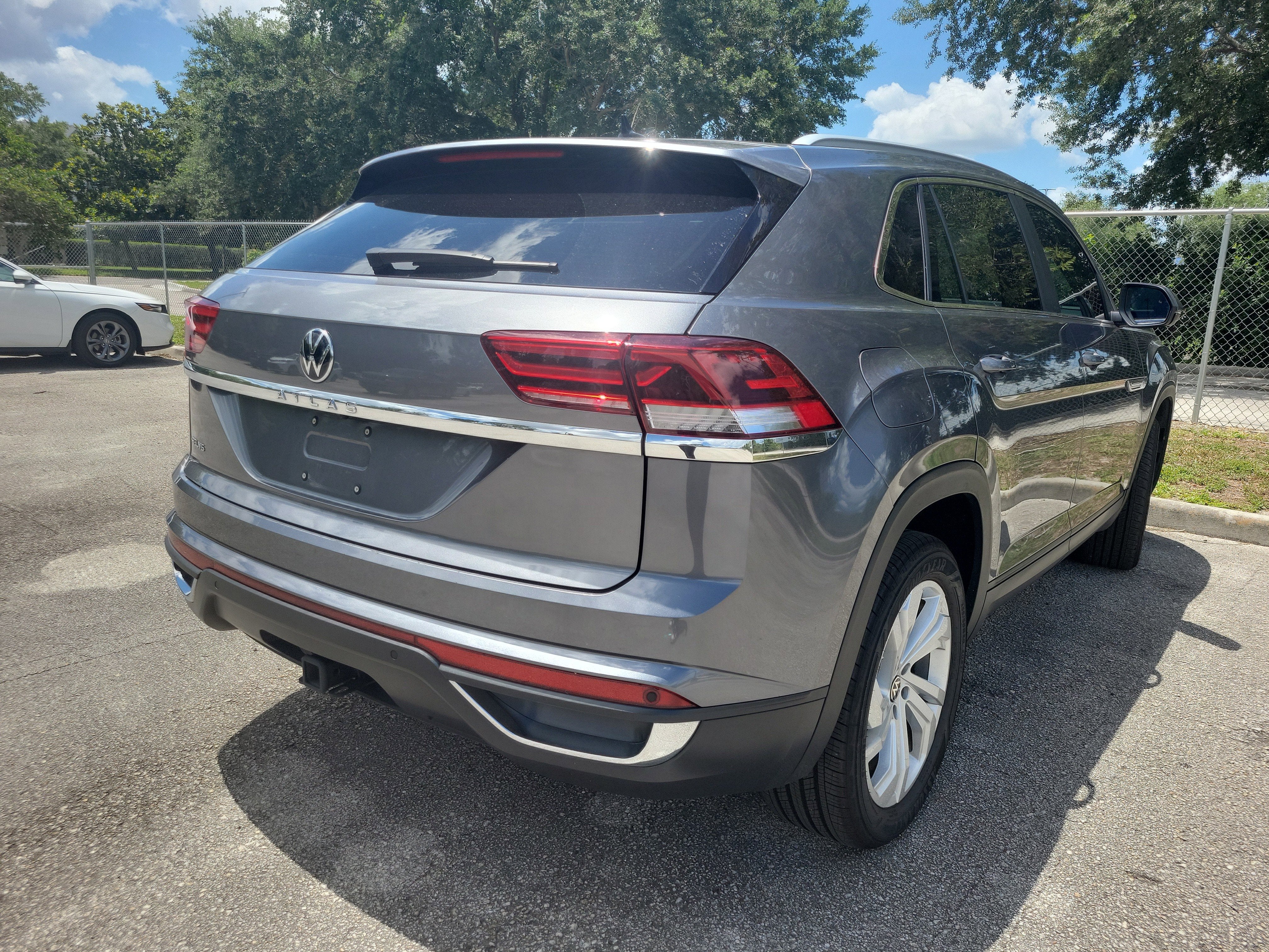 2025 Volkswagen Atlas Base