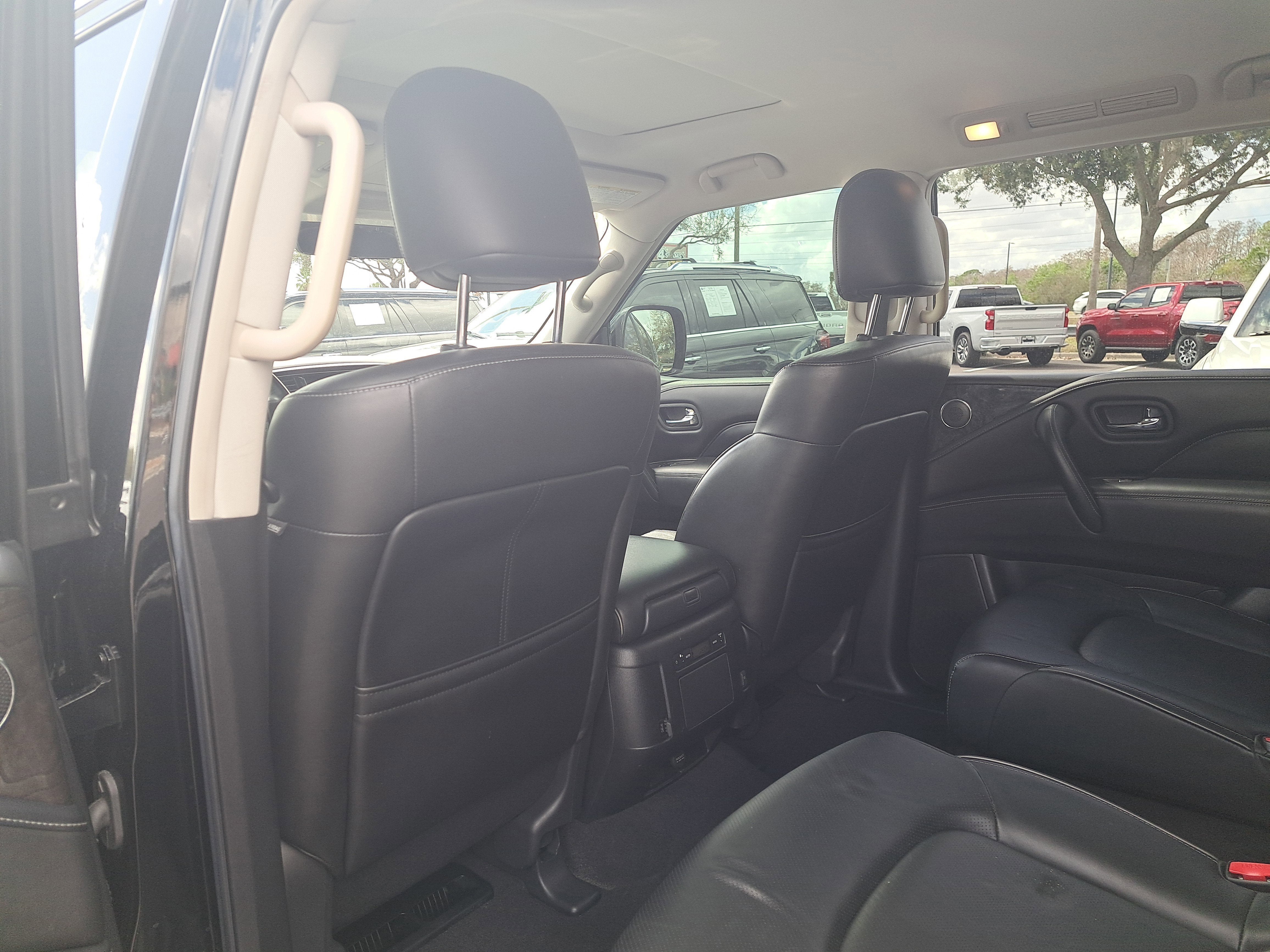 2021 INFINITI QX80 LUXE