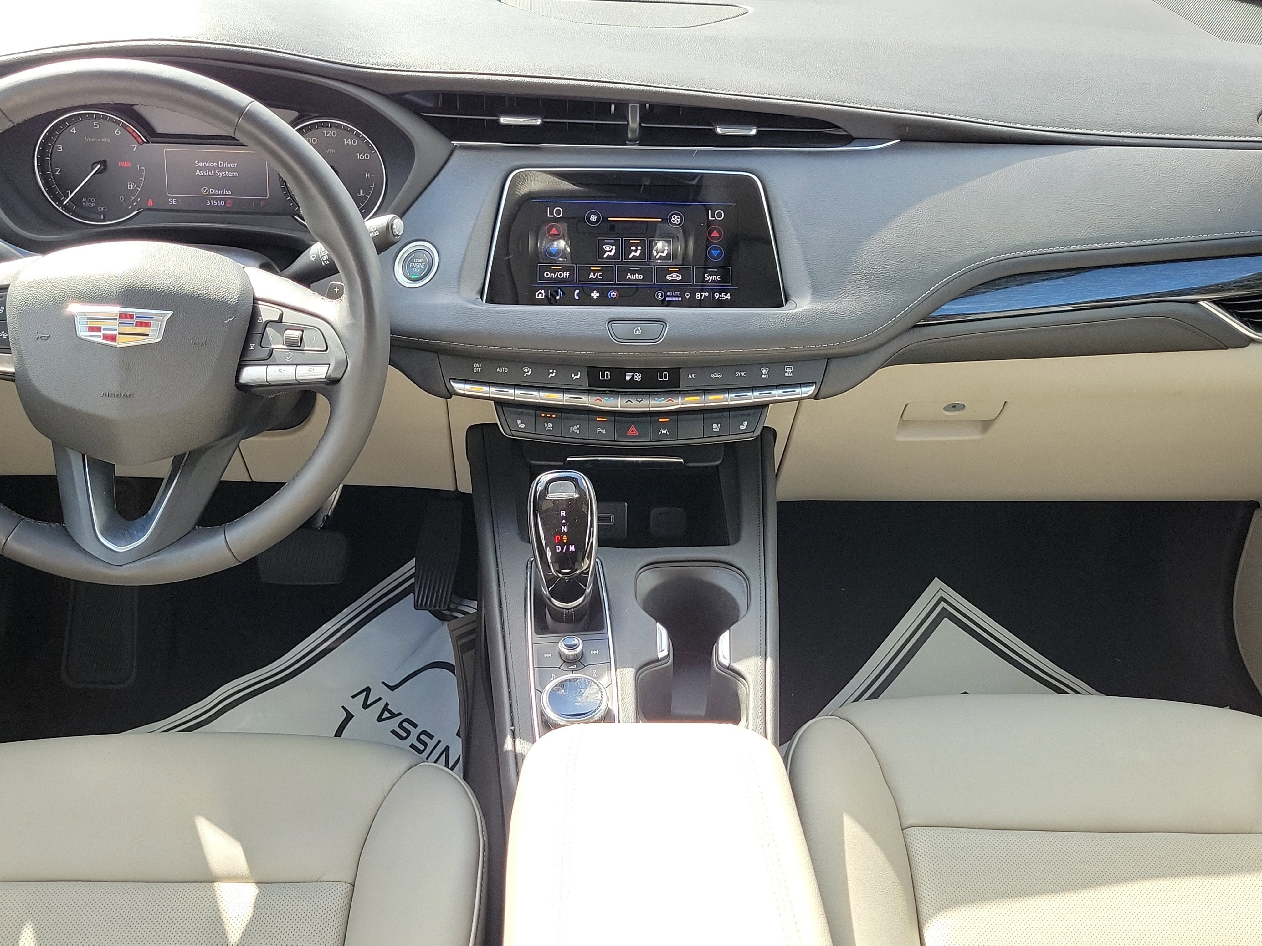 2023 Cadillac XT4 FWD Premium Luxury