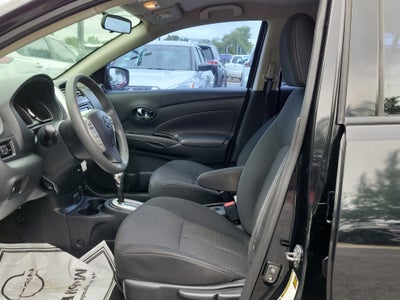 2017 Nissan Versa Sedan SV